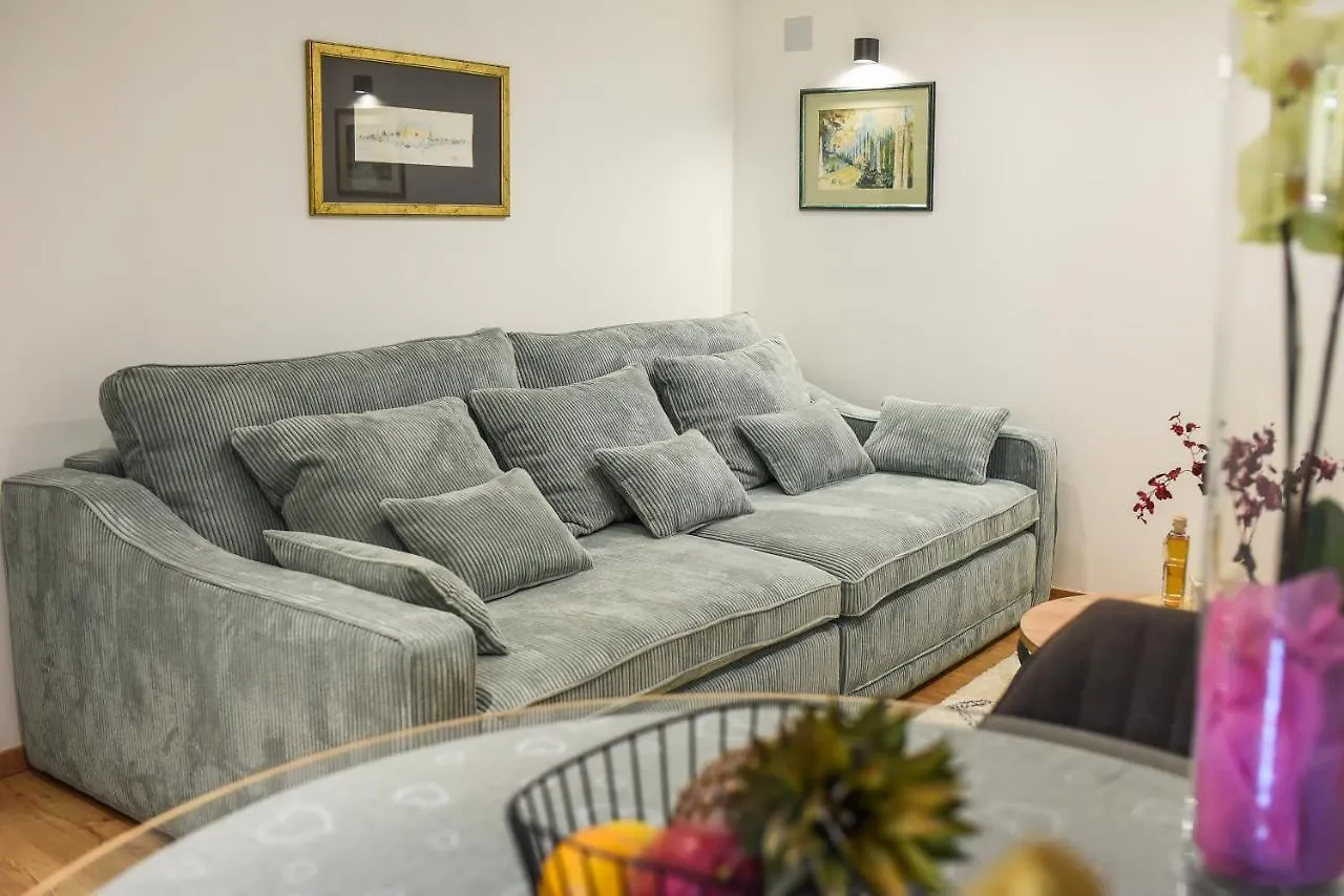 Appartamento Apartman Maja Zara 0*,